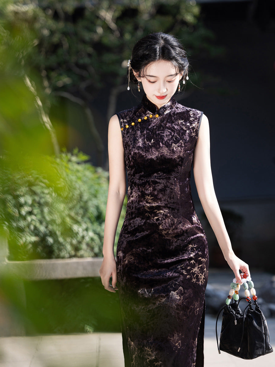 New Chinese Style Black Velvet Cheongsam – Slim Fit Dress