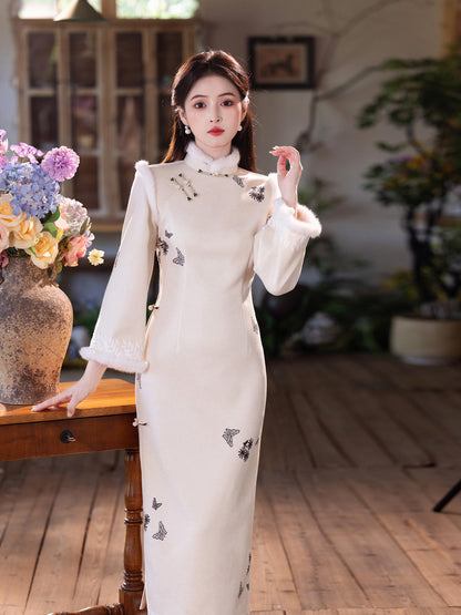 White Fleece-Lined Winter Qipao | Thickened Long-Sleeve Retro Dress 2025