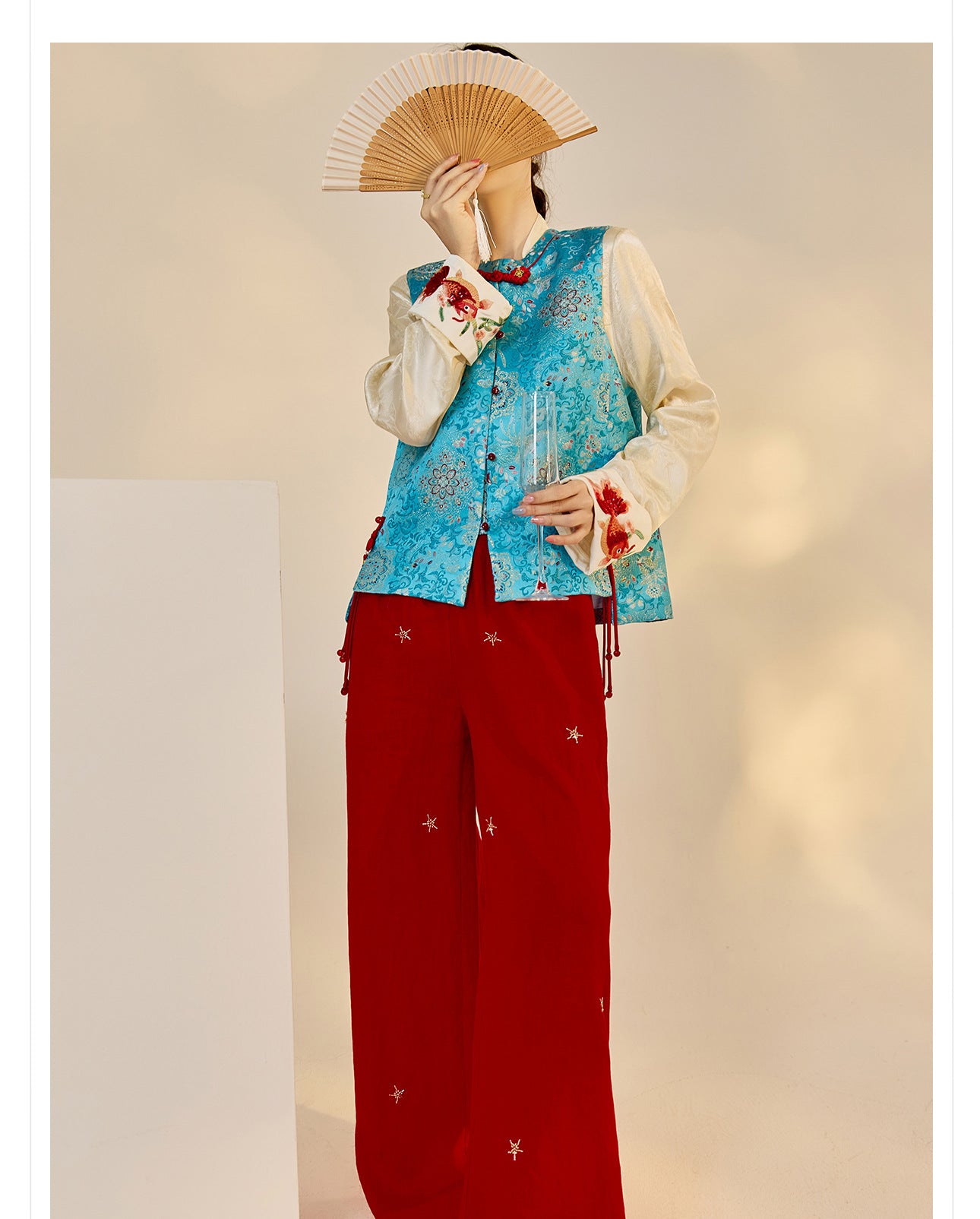 Early Autumn Retro Embroidered Vest | New Chinese Style Women's Top