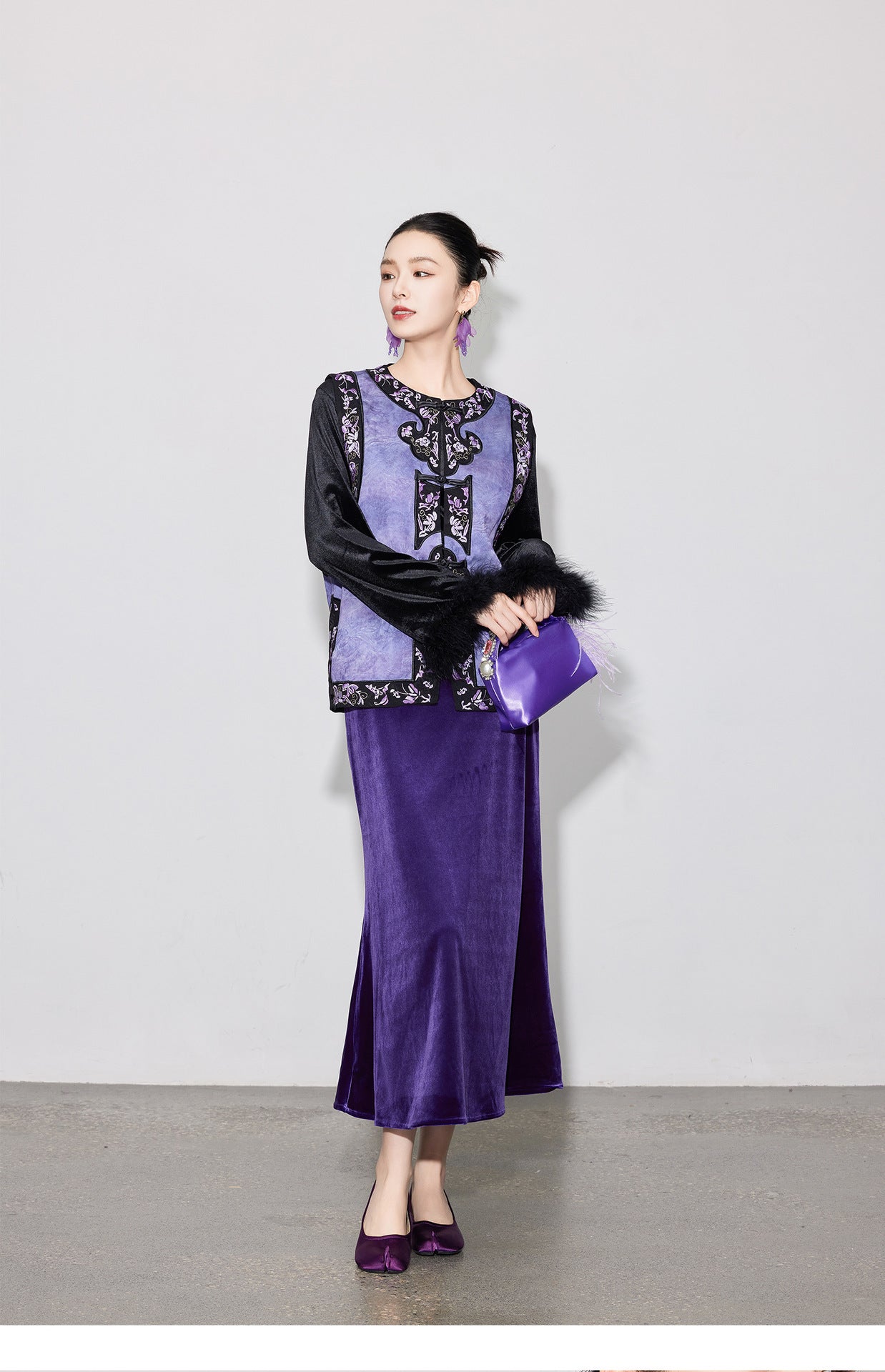 Chic Vintage High-Waist Velvet Long Skirt