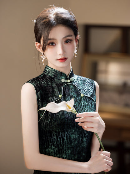 Retro Elegant Black Cheongsam – 2025 New Women's Dress