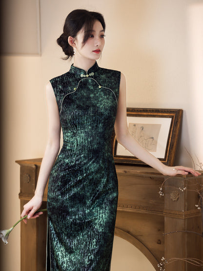 Retro Elegant Black Cheongsam – 2025 New Women's Dress