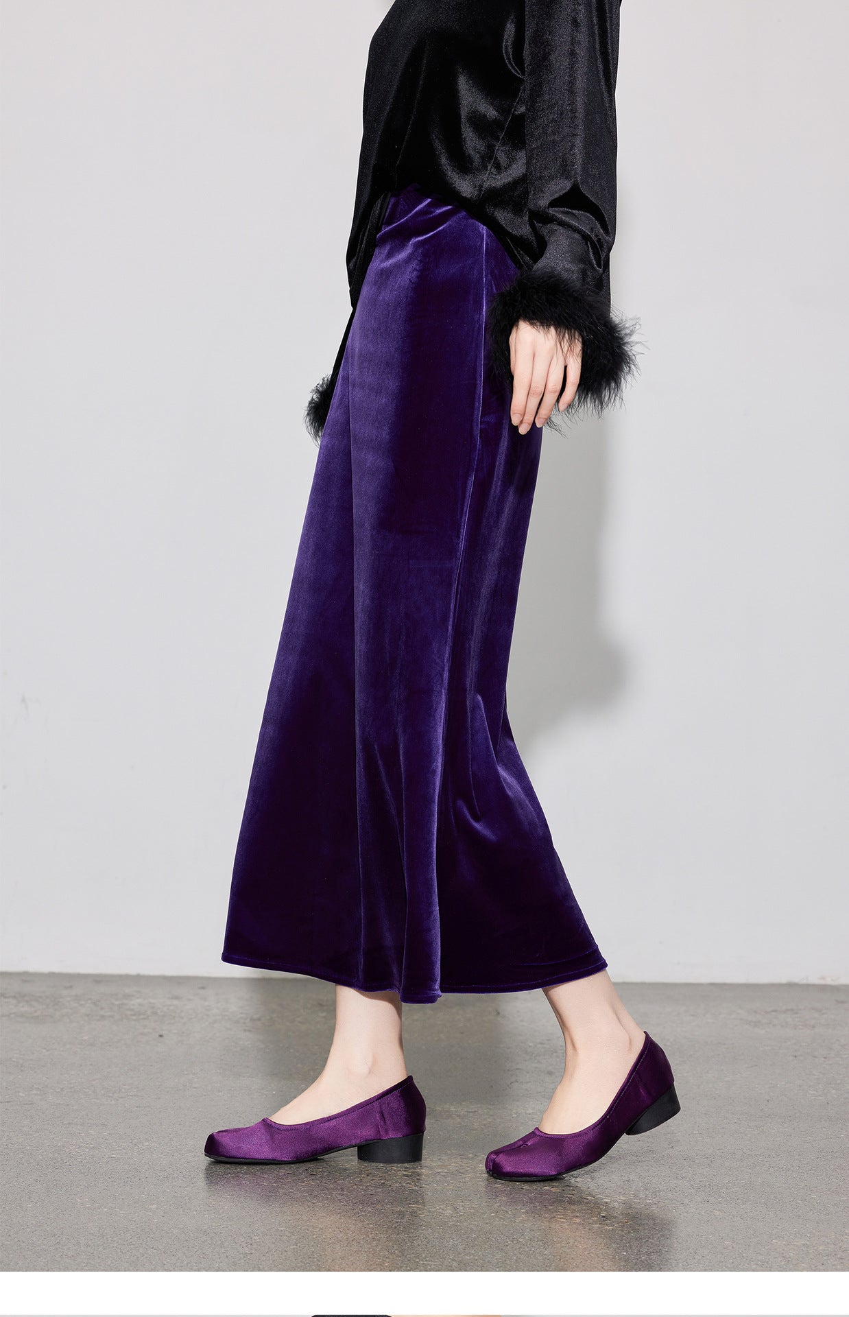 Chic Vintage High-Waist Velvet Long Skirt