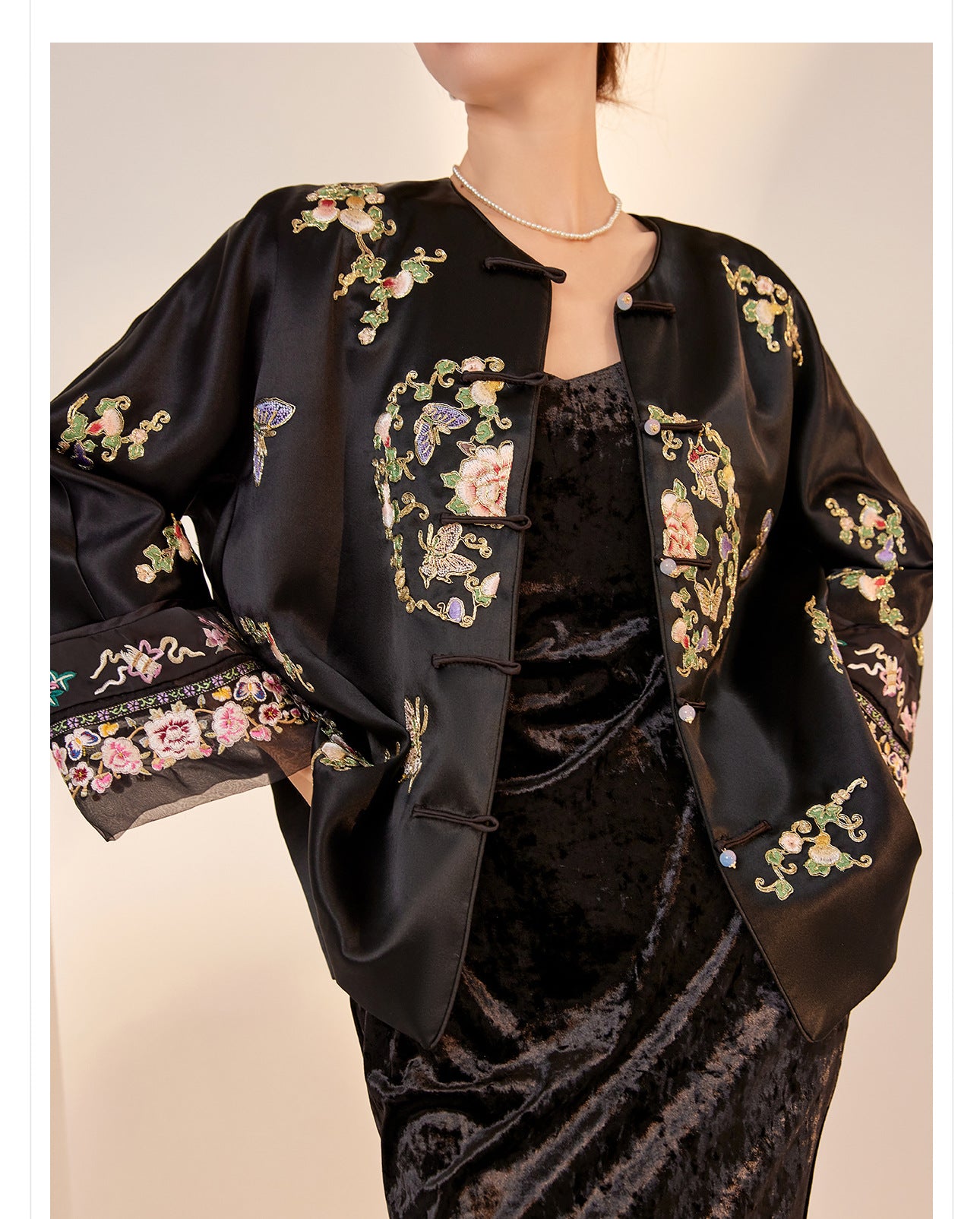 2026 Autumn New Chinese Style Printed Embroidered Acetate Coat for Women