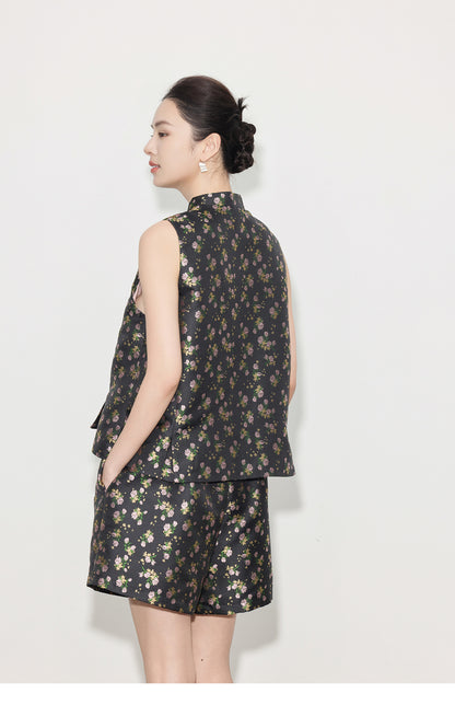 Light National Style Jacquard Sleeveless Vest & High Waist Shorts