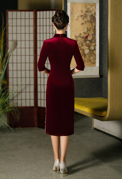 Elegant Mid-Sleeve Velvet Qipao – Burgundy Daily Dress