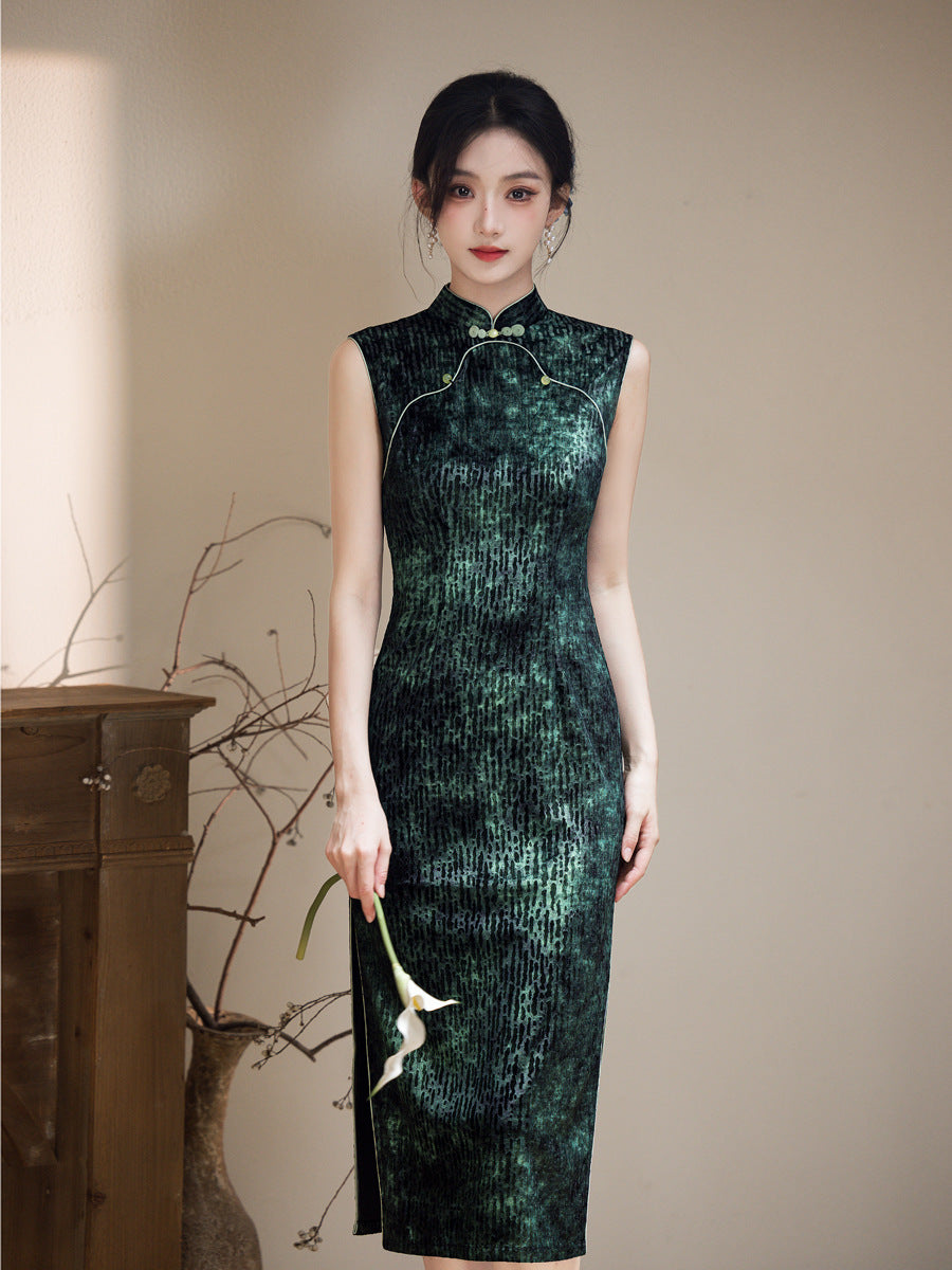 Retro Elegant Black Cheongsam – 2025 New Women's Dress