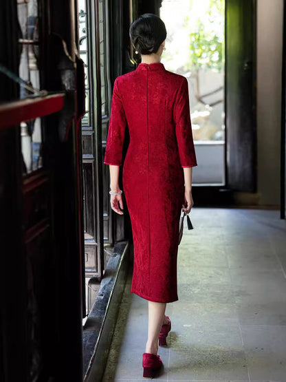 Elegant Red Long Sleeve Qipao – Autumn Wedding Event Dress