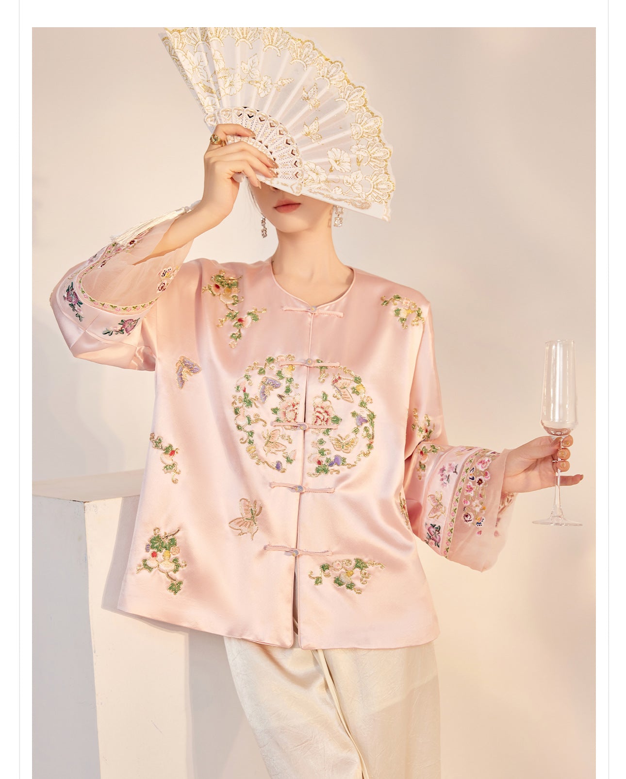 2026 Autumn New Chinese Style Printed Embroidered Acetate Coat for Women