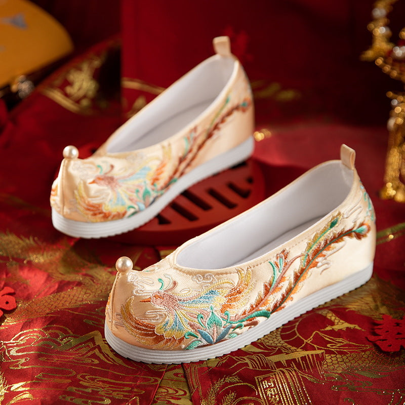 Autumn 2025 Hanfu Shoes — Bride Xiuhe Shoes with Inner Height for Women