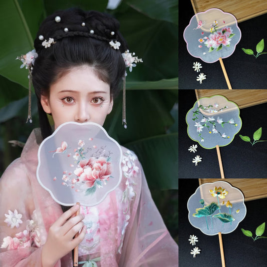 Suzhou Embroidered Round Fan — Hanfu Accessory for Women