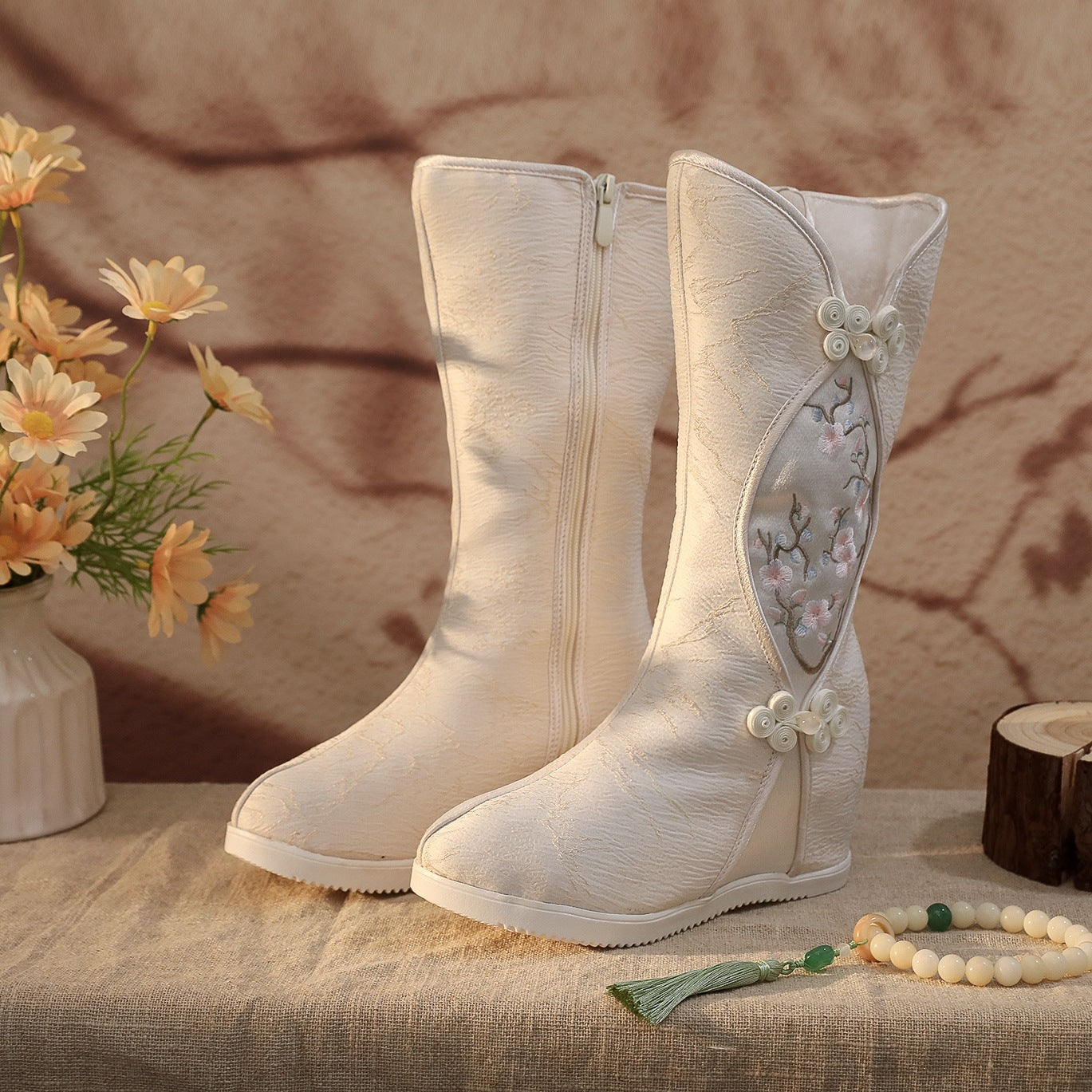 Women’s Hanfu Boots — Embroidered Ink Painting Autumn Height-Increasing Shoes