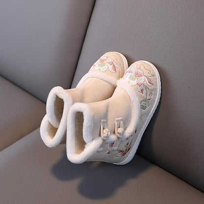 Girls’ Winter Hanfu Shoes | Fleece-Lined Embroidered Non-Slip Cotton Boots