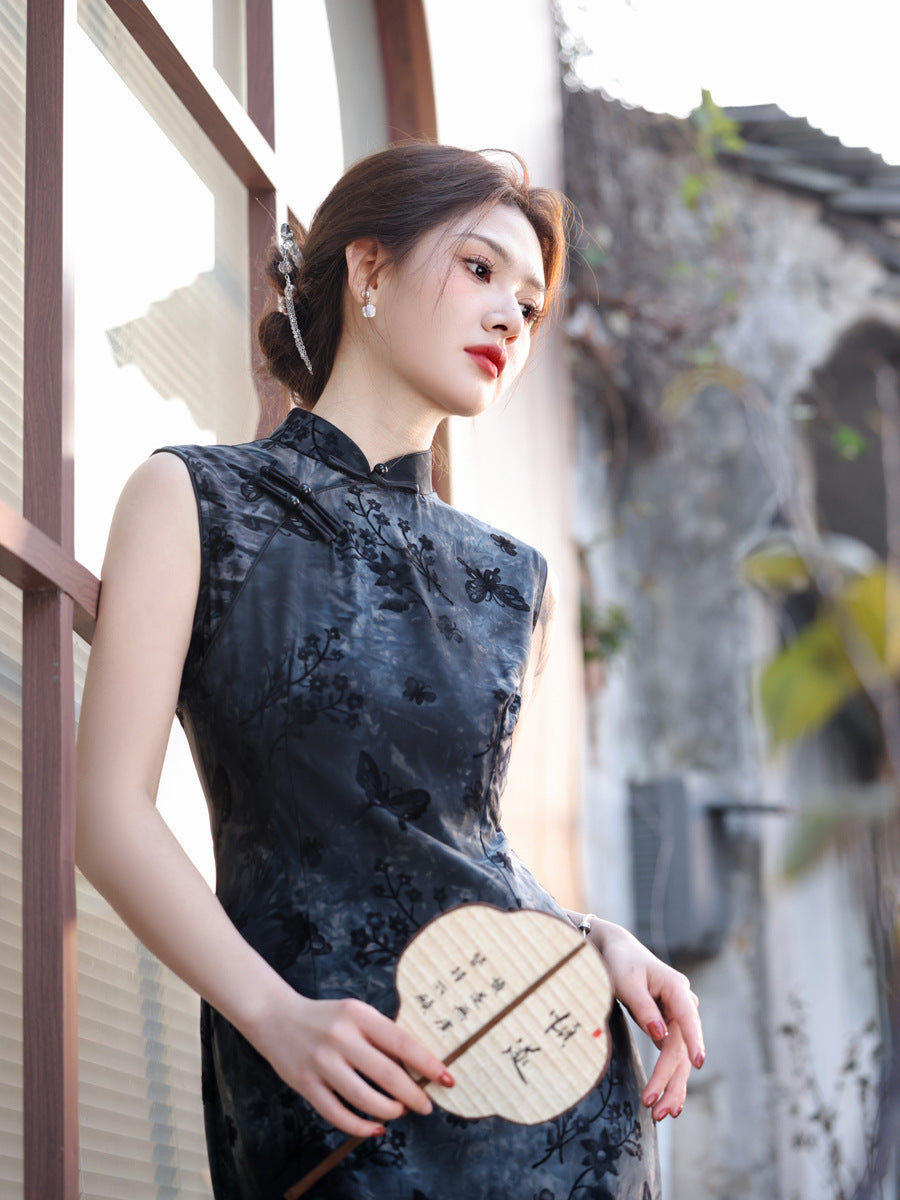 Tie-Dye Velvet Cheongsam – 2025 Sleeveless Mid-Length Dress