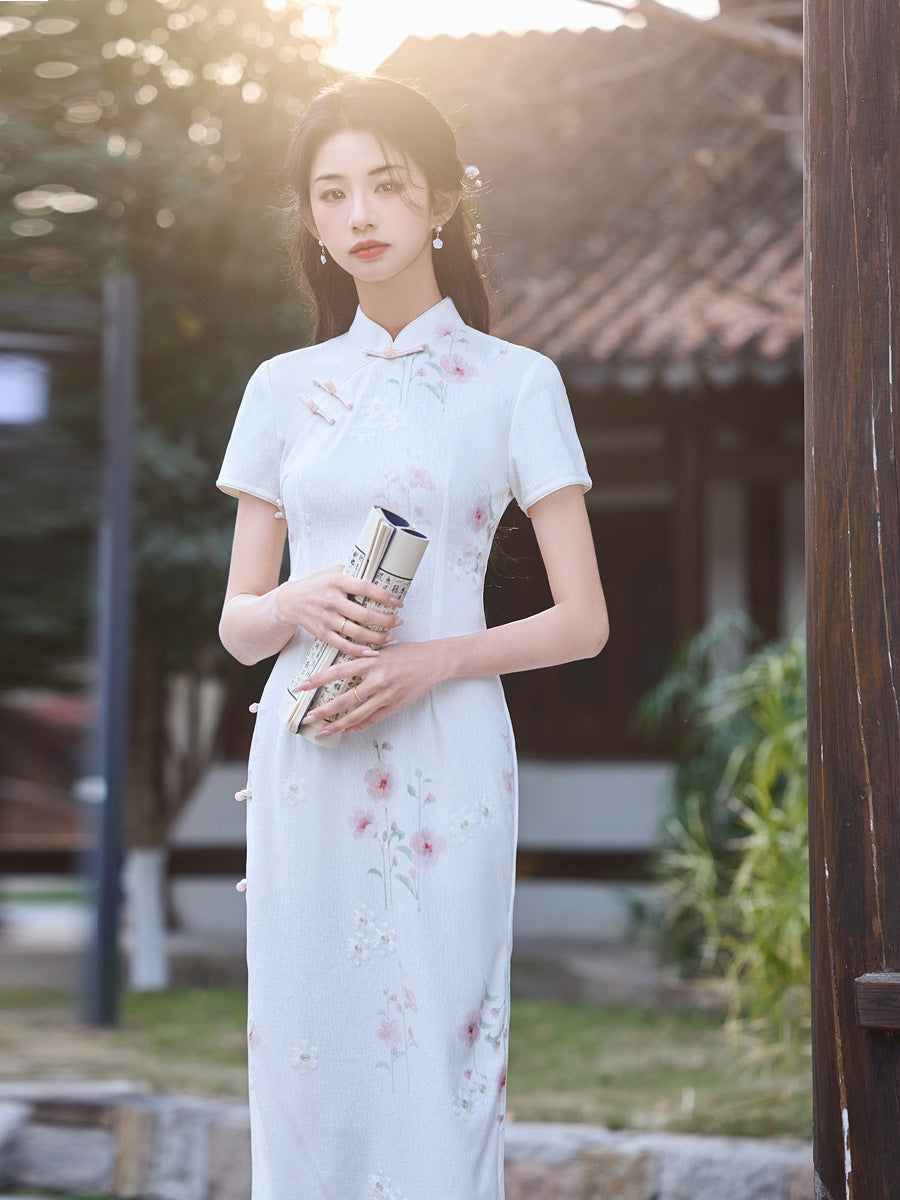 Elegant White Long Cheongsam – 2025 Youthful Summer Dress