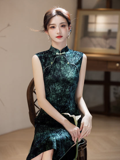 Retro Elegant Black Cheongsam – 2025 New Women's Dress