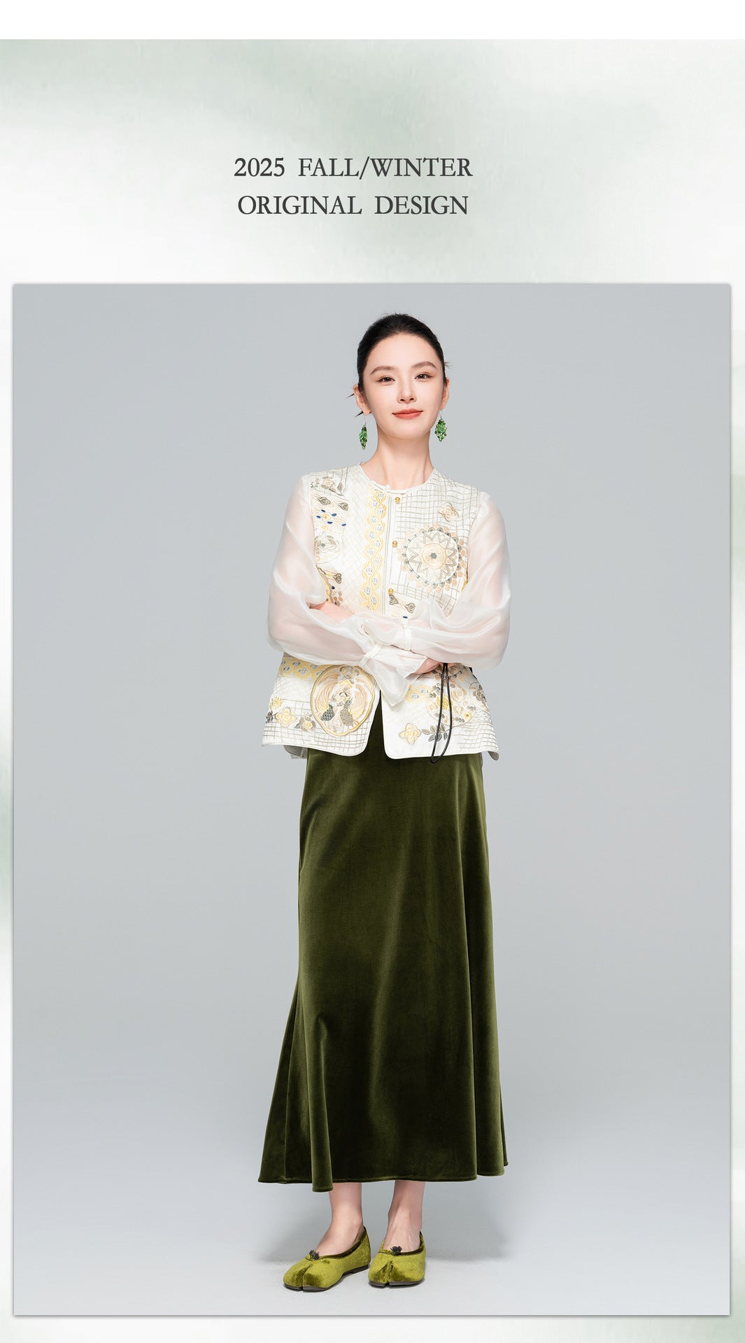 High-End Vintage Silk Embroidered Women's Vest