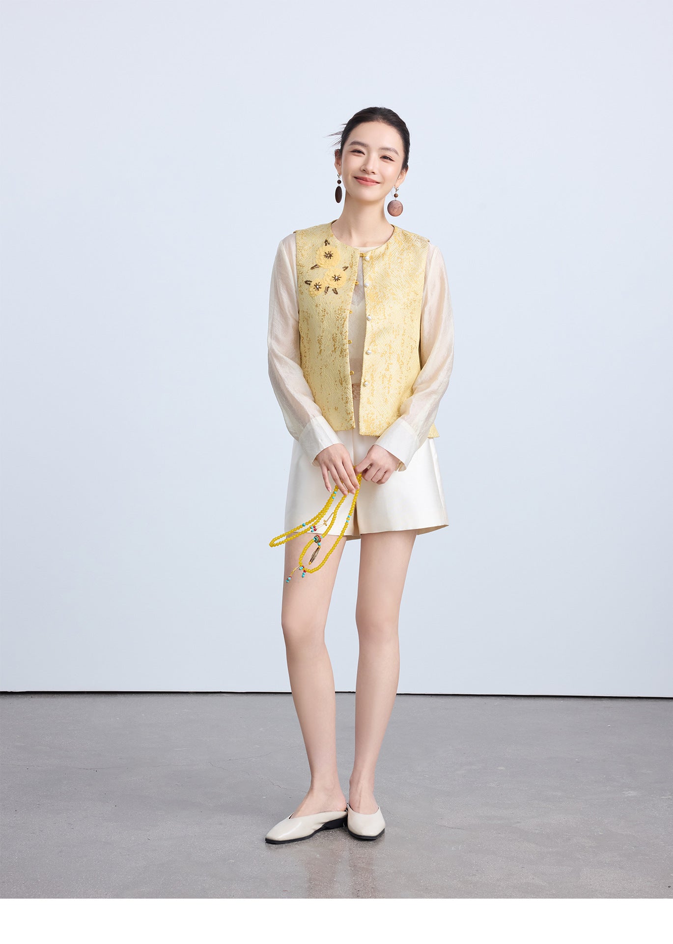 Elegant Chinese Style Sequin Embroidered Top