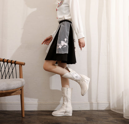Women’s Hanfu Boots — Embroidered Ink Painting Autumn Height-Increasing Shoes