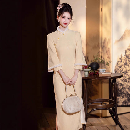 Elegant Yellow Winter Cheongsam – High-End Warm Daily Style