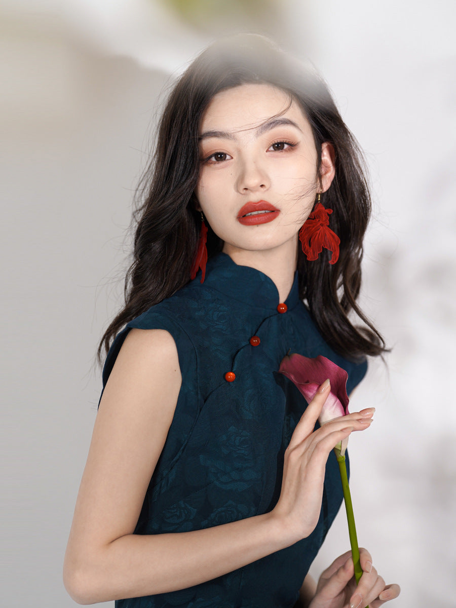 Improved Blue Cheongsam – 2025 Youth Daily Elegant Dress