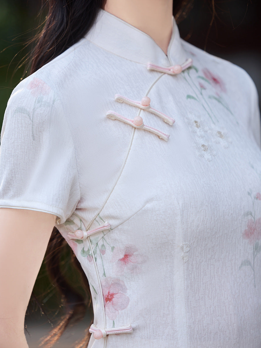 Elegant White Long Cheongsam – 2025 Youthful Summer Dress