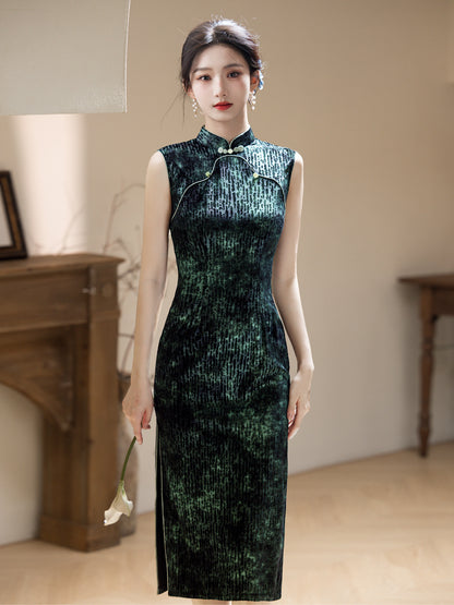 Retro Elegant Black Cheongsam – 2025 New Women's Dress