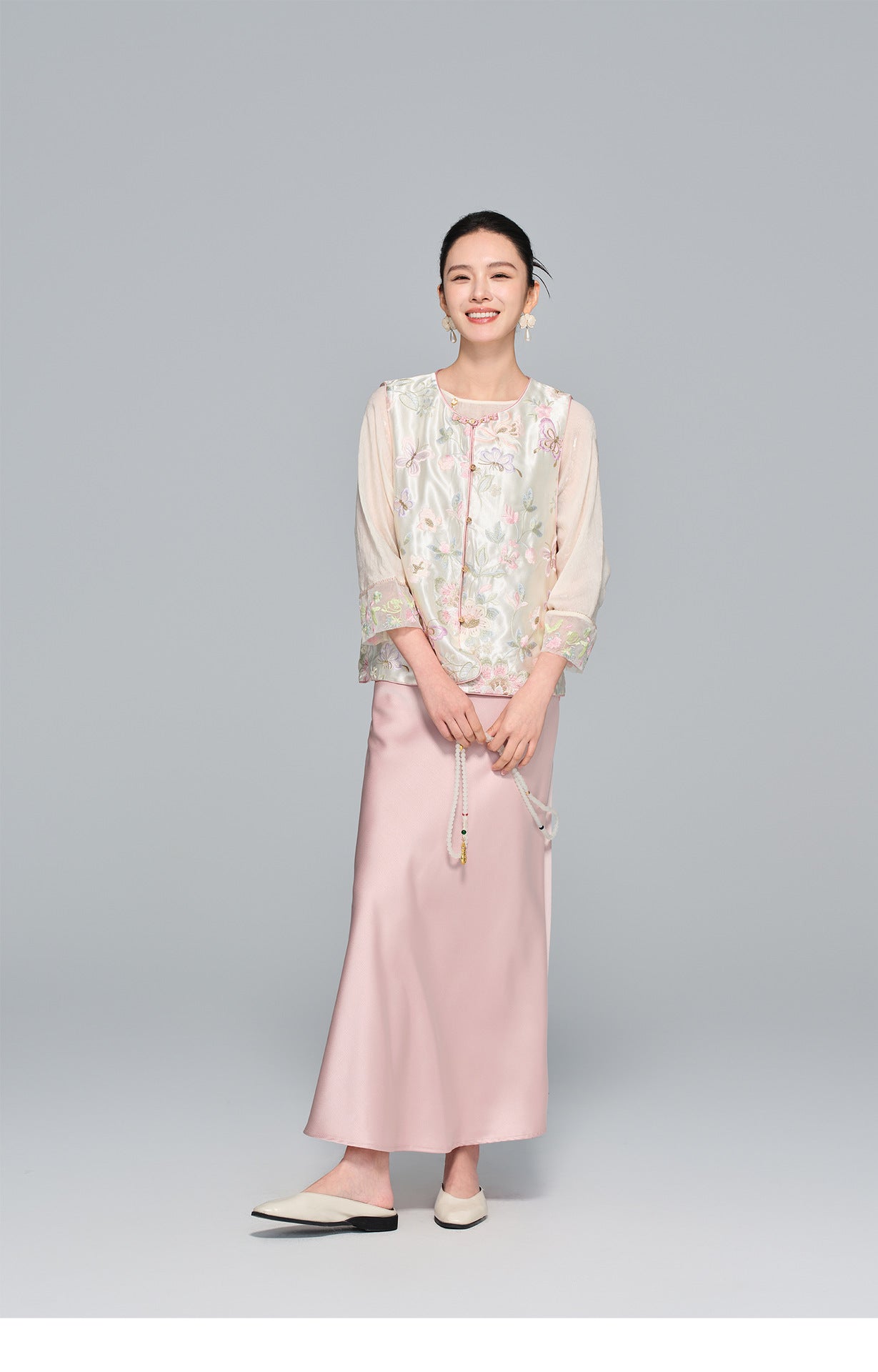 Stylish Embroidered Outerwear Vest