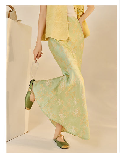 High-End Embroidery Stand Collar Vest & Jacquard Mermaid Skirt