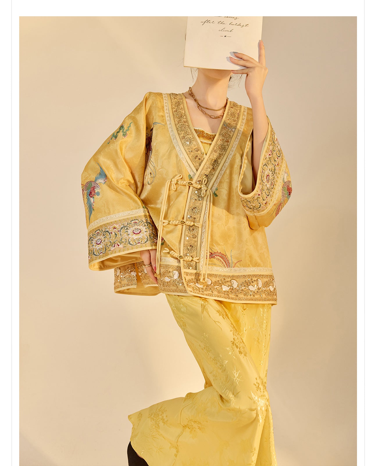 Luxury V-Neck Embroidered Jacket – Modern Chinese Style Outerwear