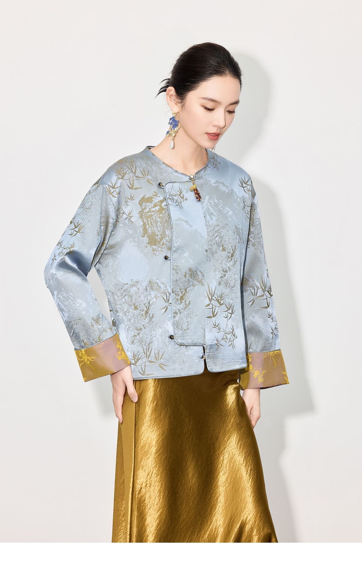 High-End Elegant Jacquard Long Sleeve Top