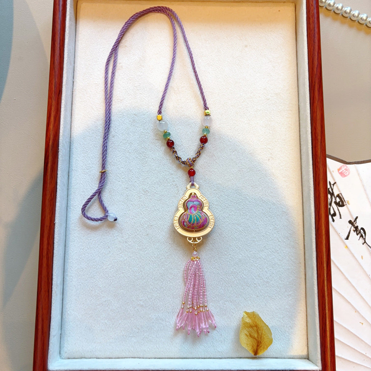 Song Brocade Gourd Pendant | Elegant Chinese Style Peace Amulet Accessory