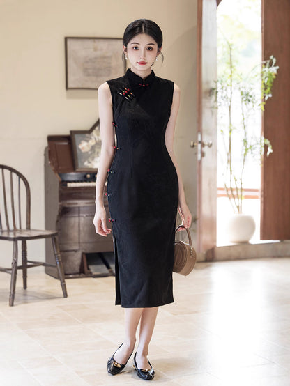 Improved Chinese Sleeveless Cheongsam – Elegant Autumn Fashion
