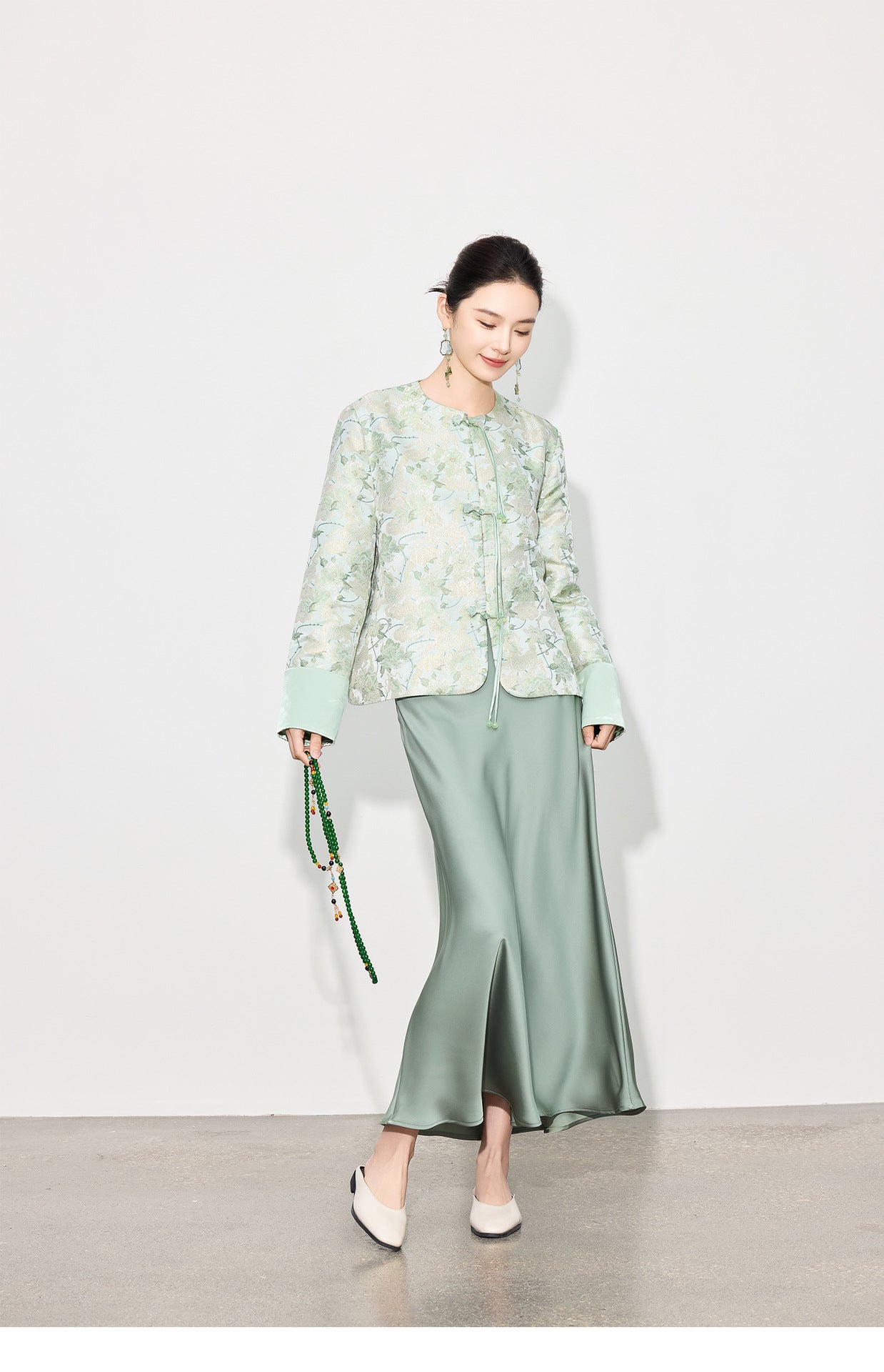 Elegant Chinese Style Long Sleeve Jacquard Top