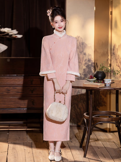 Elegant Thickened Winter Cheongsam – Retro Chinese Style Dress