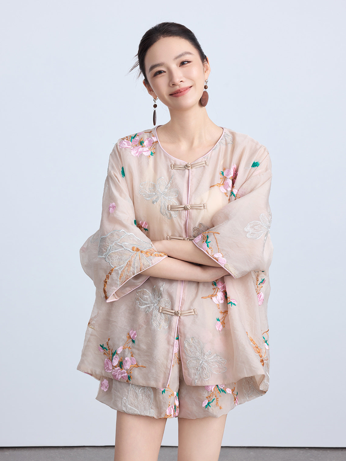 Chinese Style Embroidered Top & Shorts Set New Loose Two-Piece Outfit
