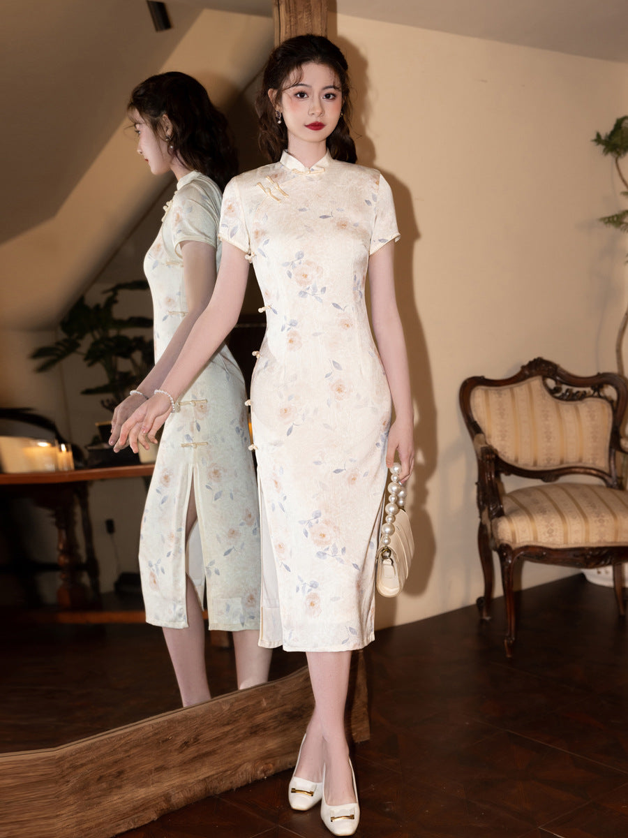 Improved Chinese Style Qipao – Slim Fit High-End Dress