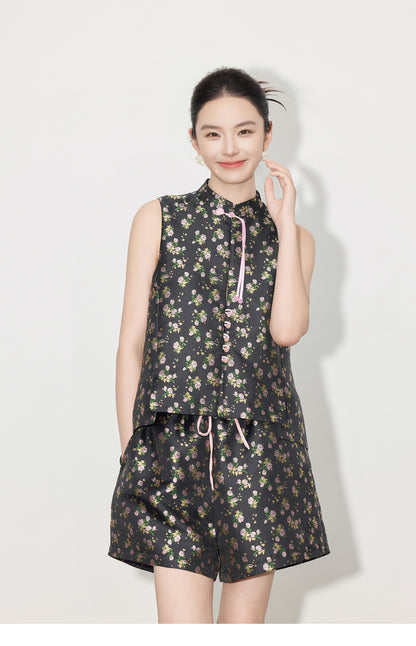 Light National Style Jacquard Sleeveless Vest & High Waist Shorts