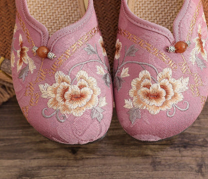 Old Beijing Style Women’s Flats — Retro Embroidered Costume Shoes