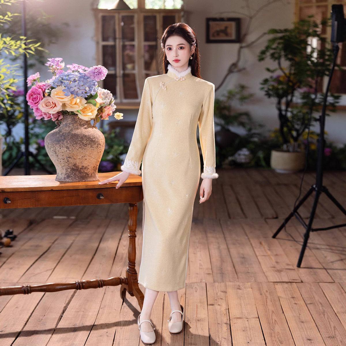 Yellow Fleece-Lined Qipao | Winter Thickened Long Sleeve New Chinese Style 2025