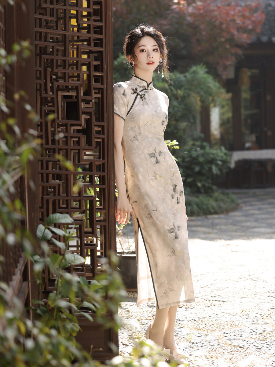 Improved Chinese Style Qipao – Slim Fit High-End Dress