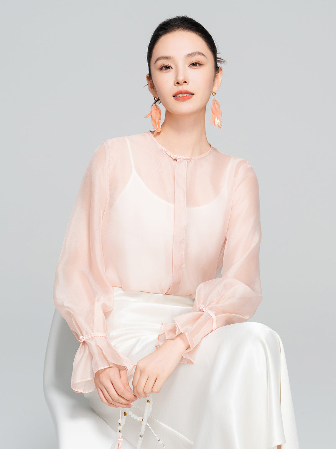 High-End Flared Sleeve Round Neck Women's Shirt