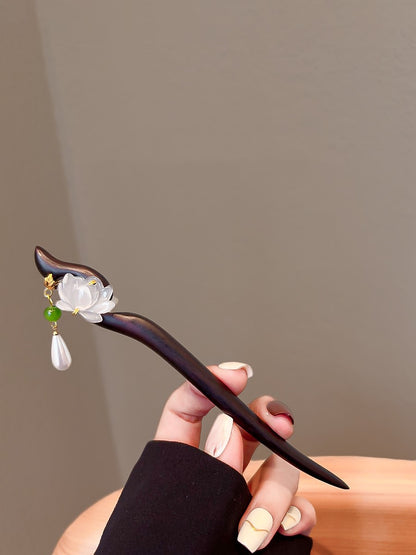 Ancient Style Lotus Sandalwood Hairpin Women Step Shake Tassel Hairpin