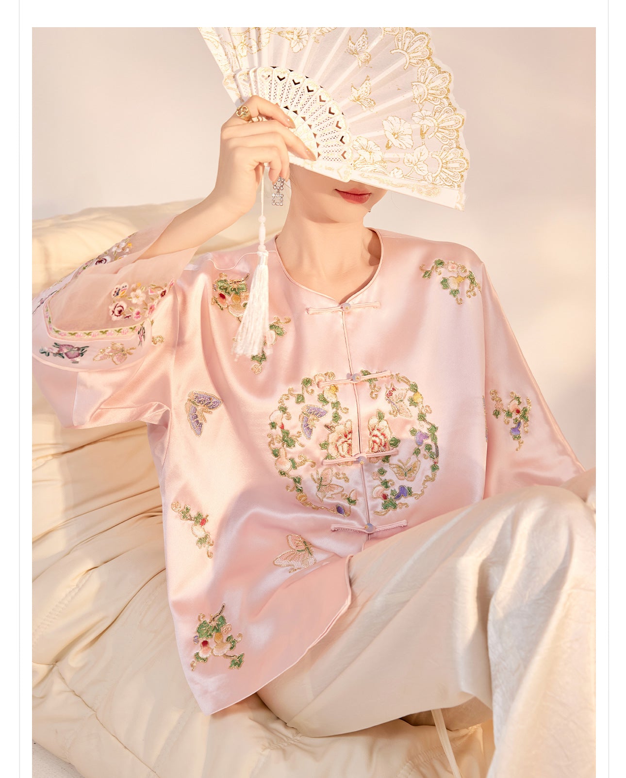 2026 Autumn New Chinese Style Printed Embroidered Acetate Coat for Women