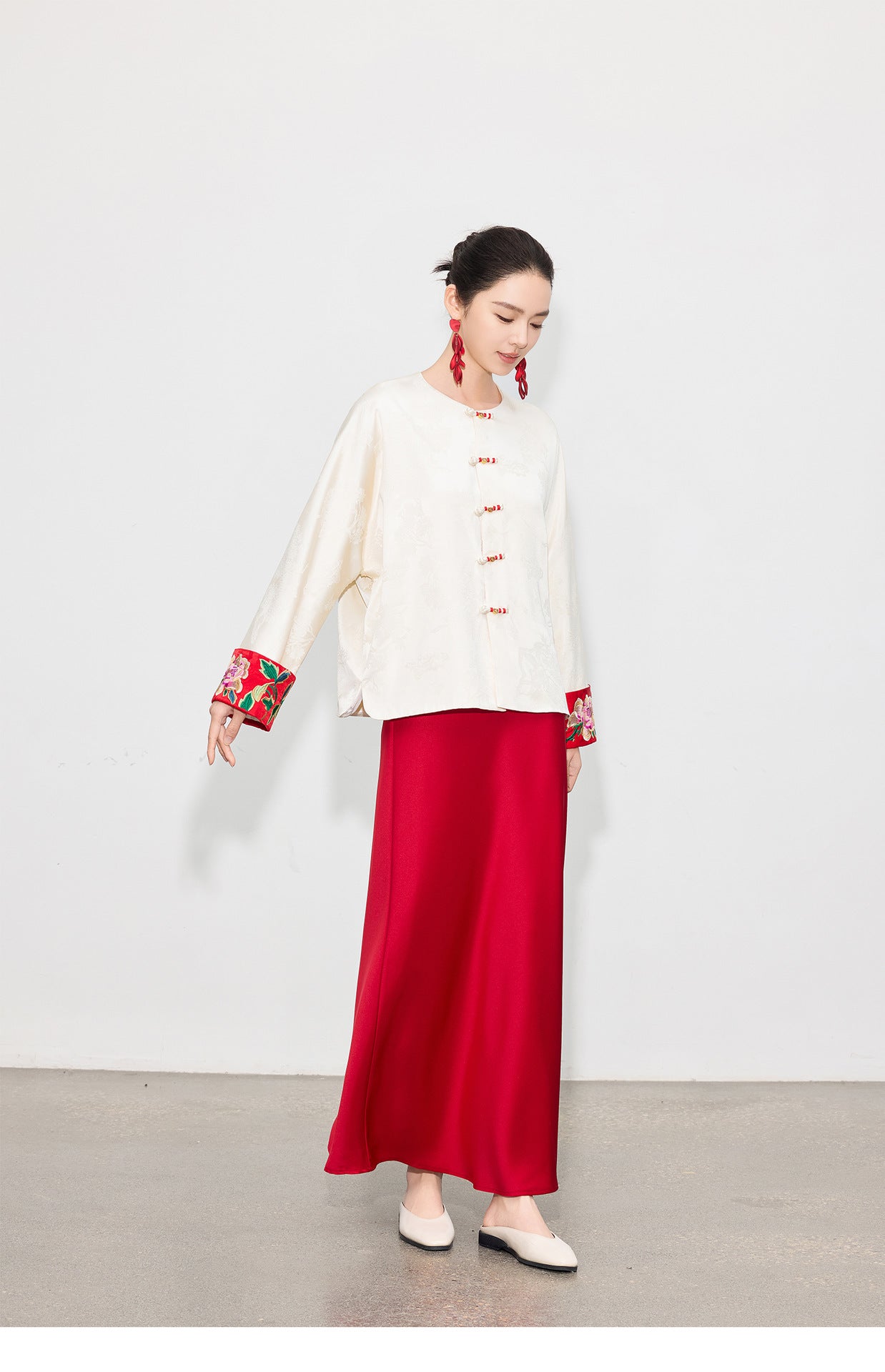 Stylish National Style Embroidered Top for Women