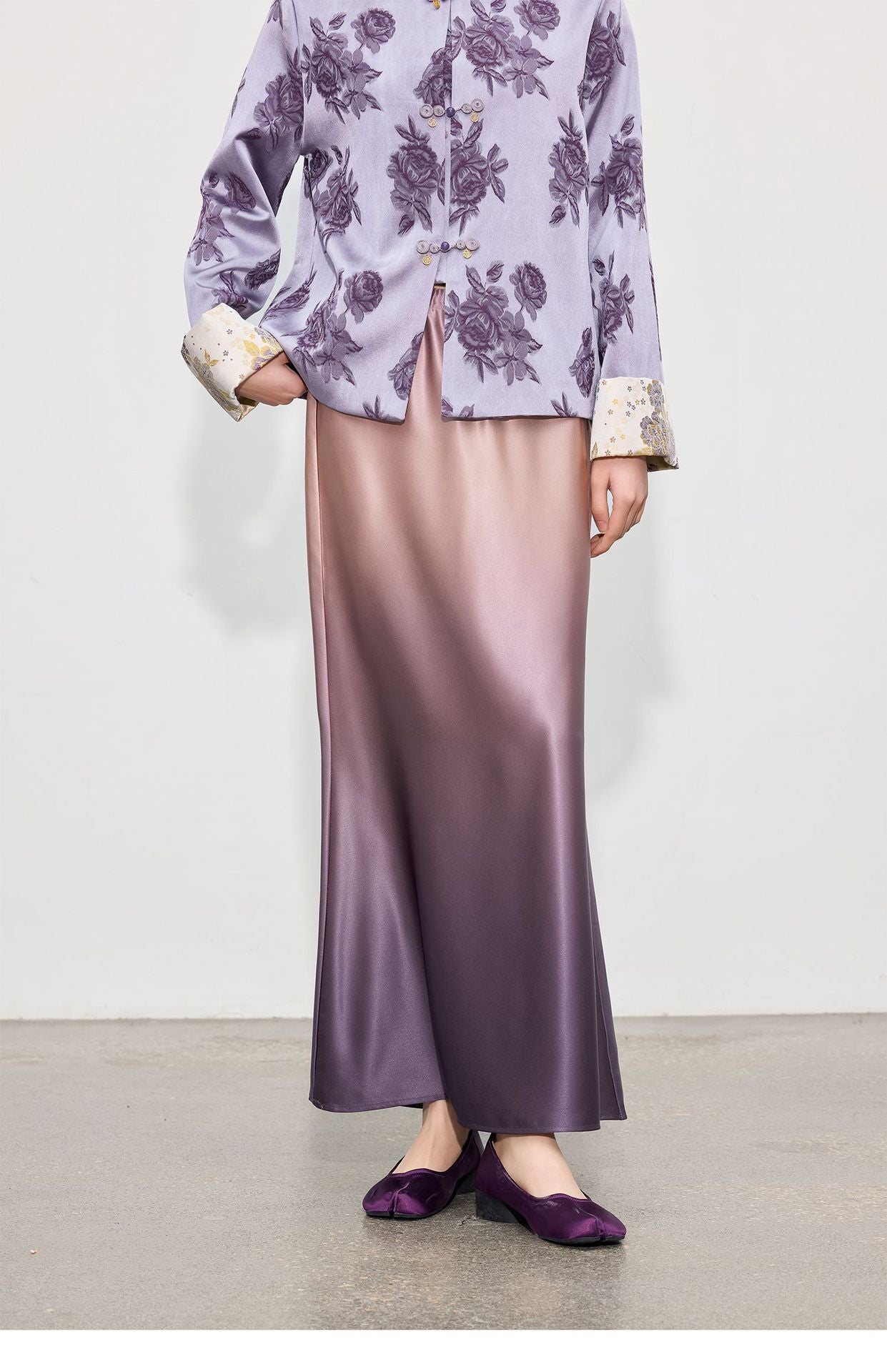 High-End Gradient Satin Mermaid Midi Skirt, Spring Design