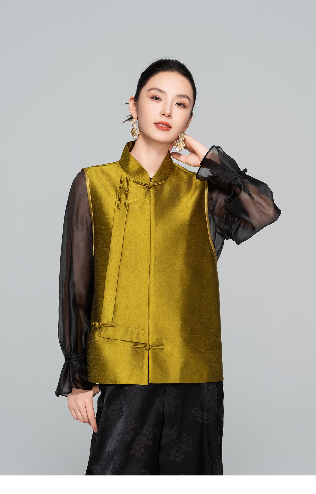 Elegant Stand Collar Button Sleeveless Layered Vest