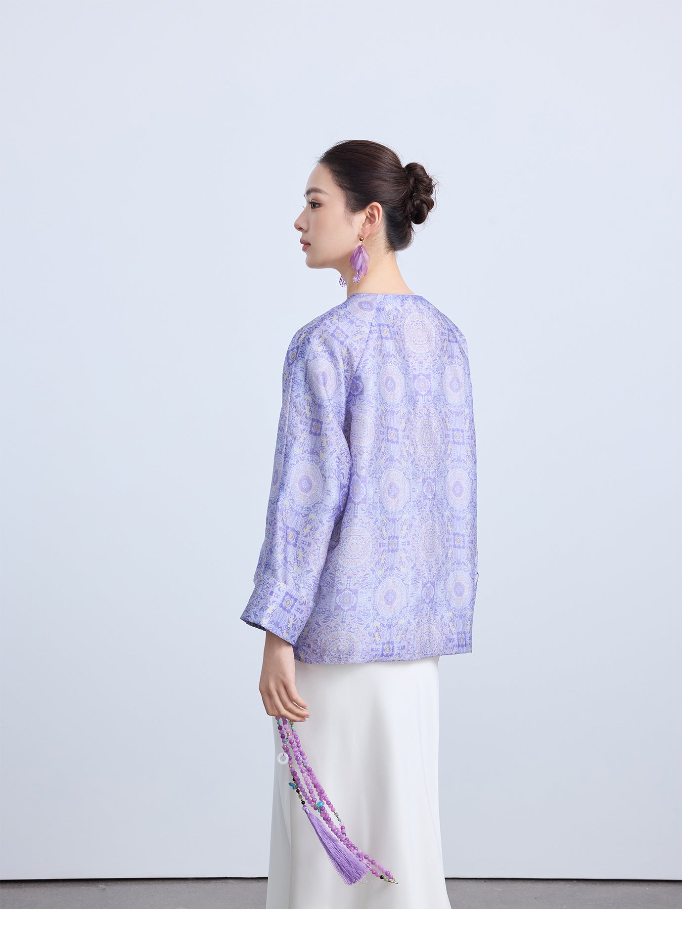 High-End Stylish Chinese Summer Top for Women