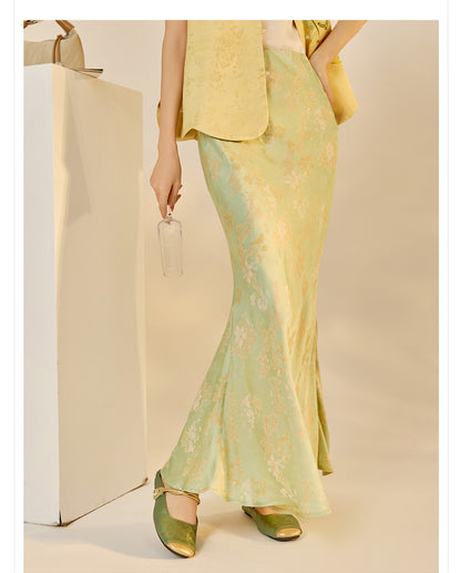 High-End Embroidery Stand Collar Vest & Jacquard Mermaid Skirt