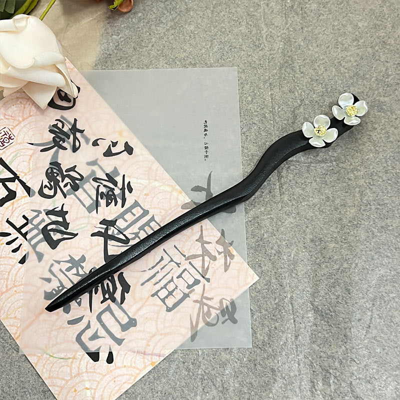 Ink Blue Magnolia Hairpin | New Chinese Style Elegant Wooden Accessory